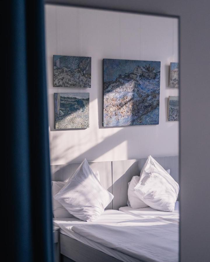 Berlin Art Hotel Ґюмрі Екстер'єр фото