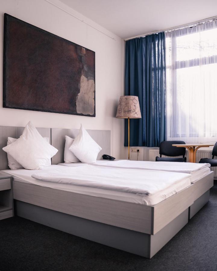 Berlin Art Hotel Ґюмрі Екстер'єр фото